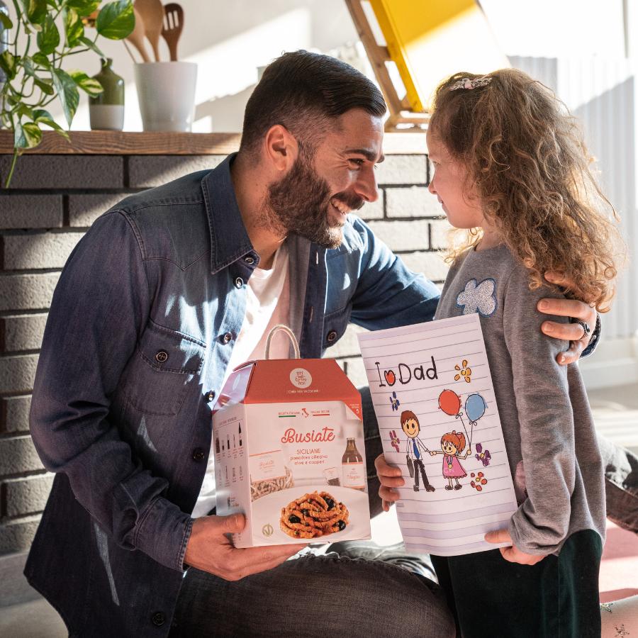 Scopri tutte kit ricette pronte da cucinare, idee regalo perfette per papà romantico anche in cucina.