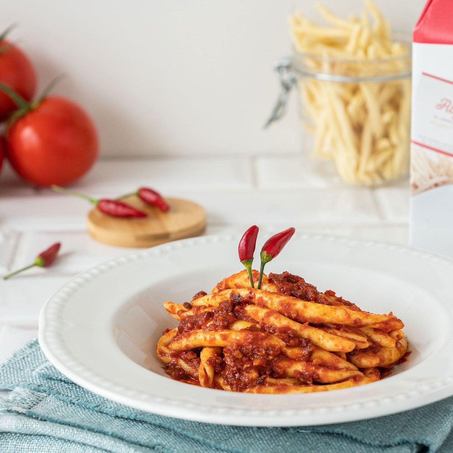 Fileja calabrese con sugo alla cipolla rossa e 'nduja - Outlet