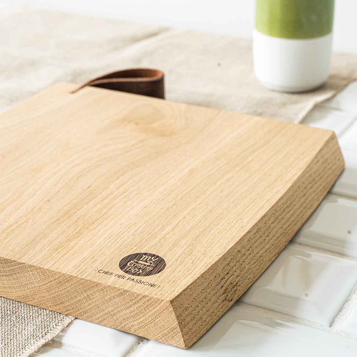 Tagliere Da Macellaio In Legno Di Mango KitchenCraft Industrial Kitchen, 48x32x5 Cm, Con Bordo In Ferro E Canali Di Drenaggio, Reversibile